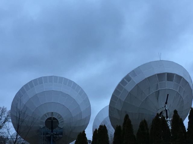 satellite reception in the neighborhood